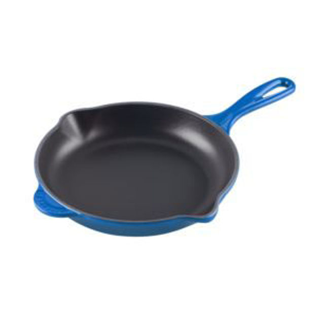 Picture of 9" Traditional Cast Iron Skillet Marseille