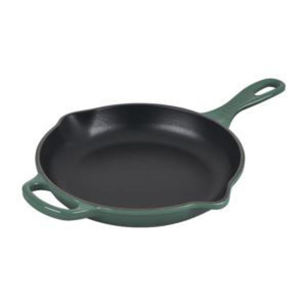 Picture of 9" Signature Cast Iron Skillet Artichaut