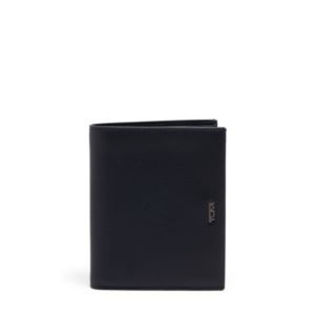 Picture of Nassau Passport Case