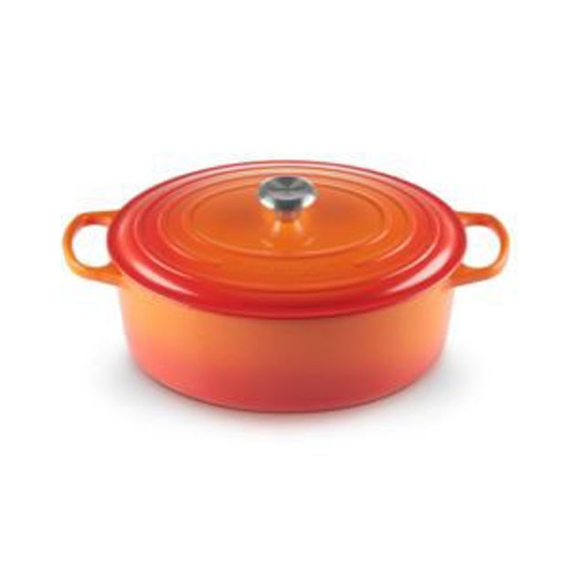 Picture of 8qt Signature Cast Iron Oval Dutch Oven Flame