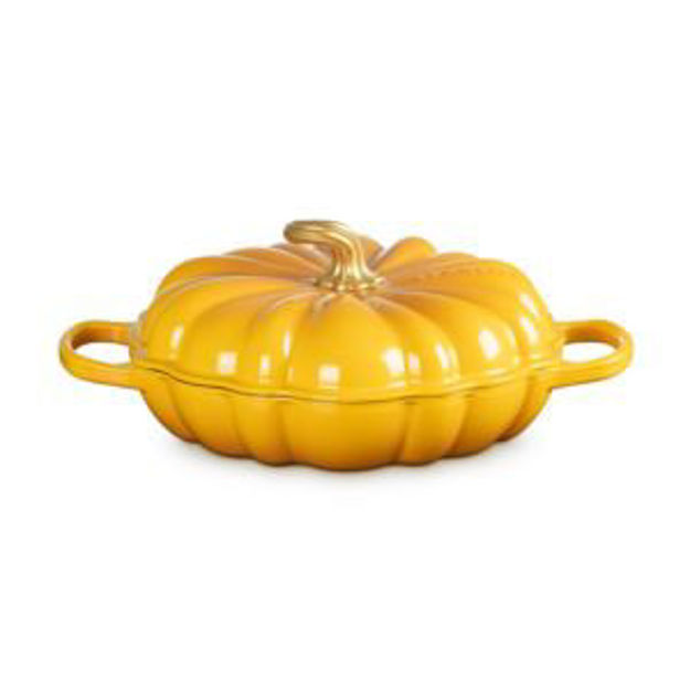 Picture of 2.75qt Signature Cast Iron Pumpkin Braiser w/ Gold Stem Lid Nectar