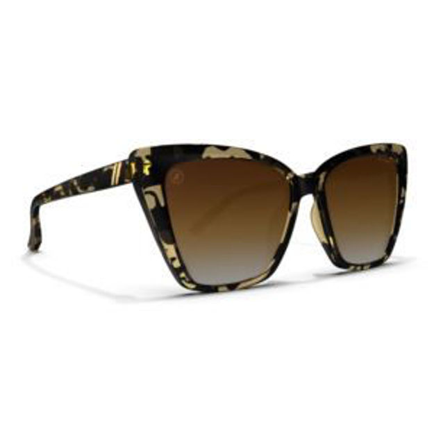Picture of Blenders - Isla Mojave Tort Sunglasses - (Frame) Gloss Tort; (Lens) Amber Gradient